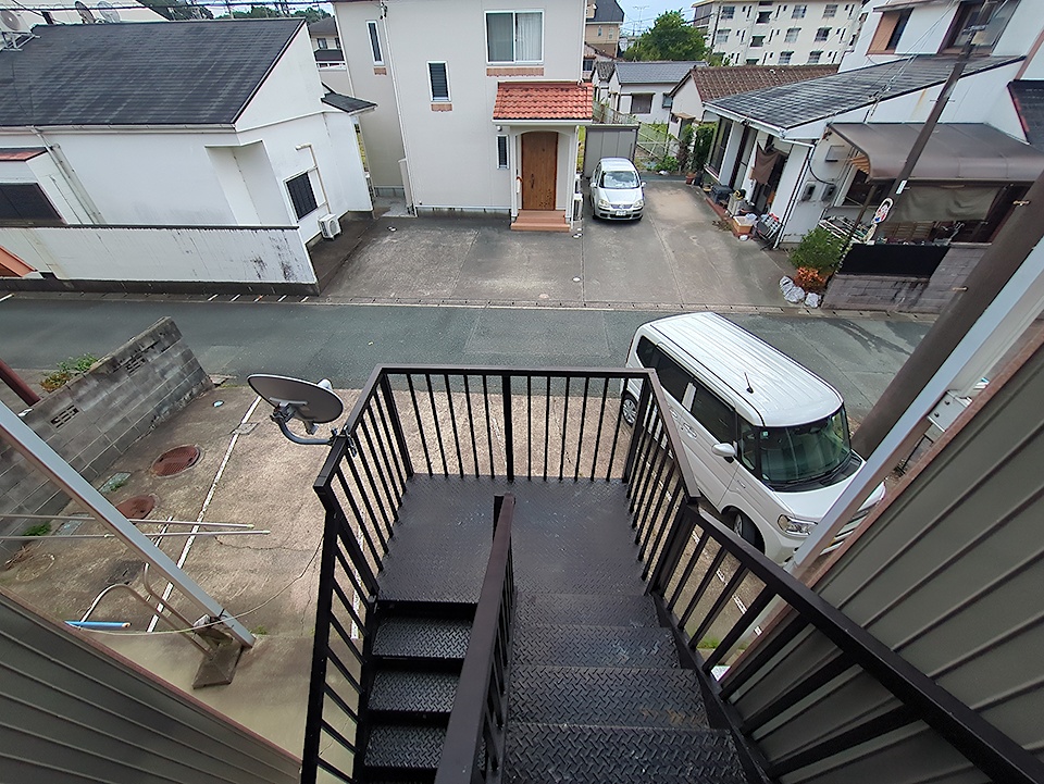 18/22 駐車場