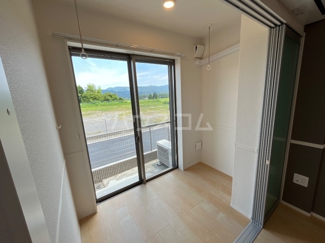 16/20 バルコニー