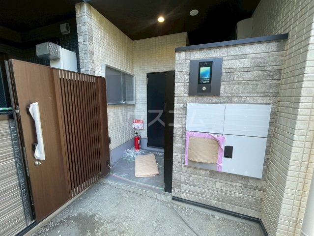 29/30 エントランス