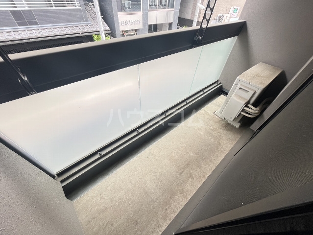 21/30 バルコニー