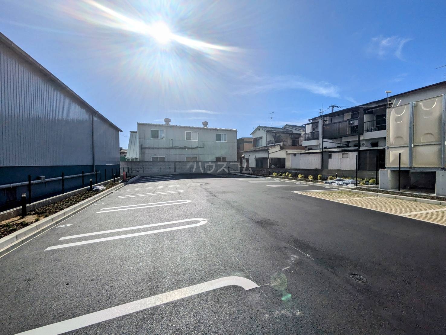 28/30 駐車場