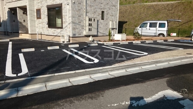 2/7 駐車場
