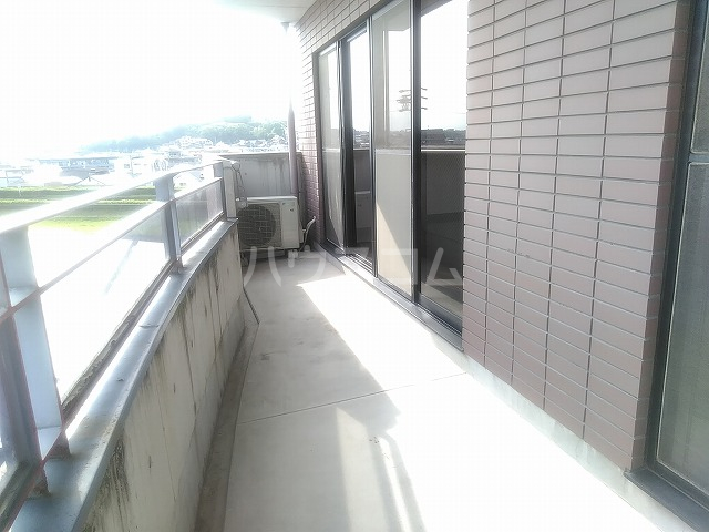 20/30 バルコニー