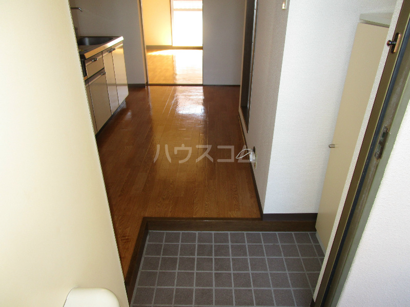13/30 玄関