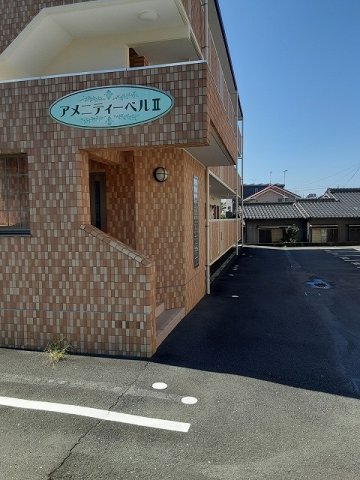 24/30 エントランス