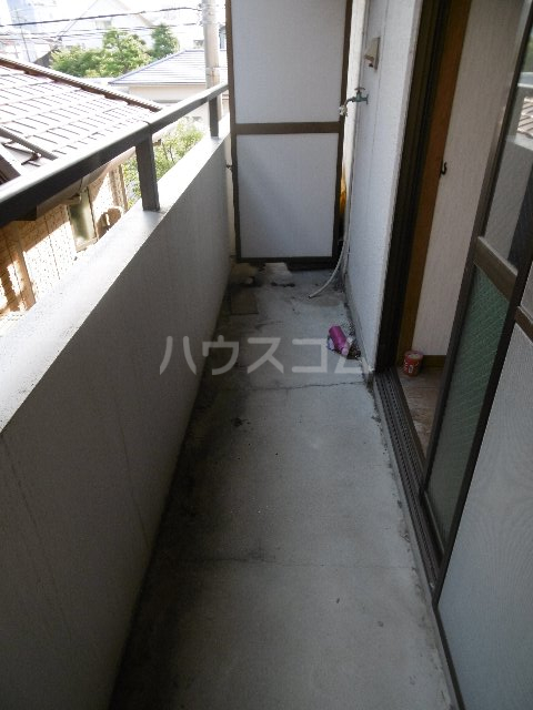 16/27 バルコニー