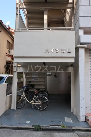 24/26 エントランス