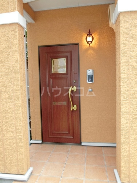 22/30 エントランス