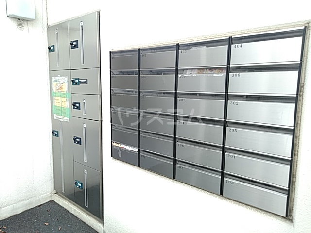 16/26 エントランス