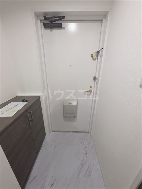 15/30 玄関