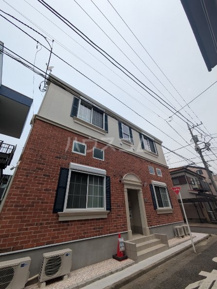 Prima familieの外観