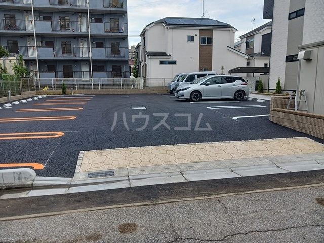 14/21 駐車場