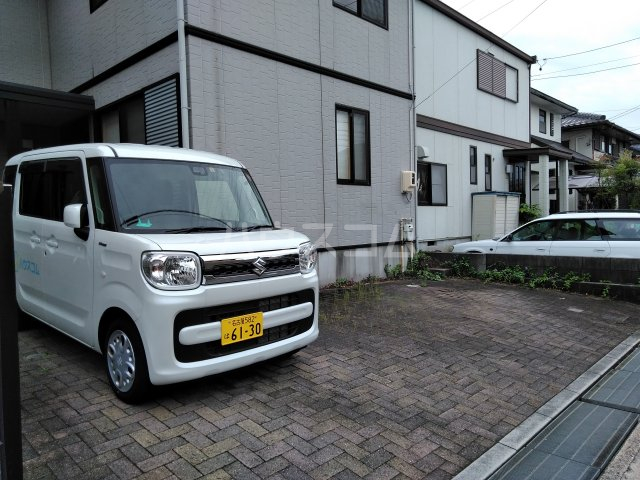 15/18 駐車場