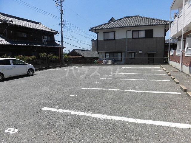 22/30 駐車場