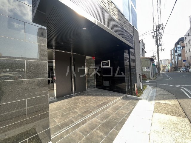 22/30 エントランス