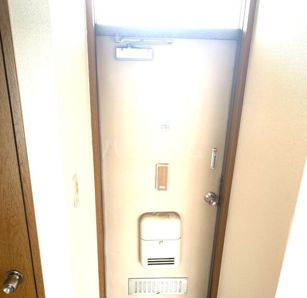 16/26 エントランス