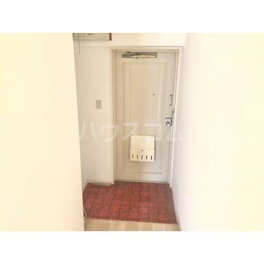 14/28 玄関