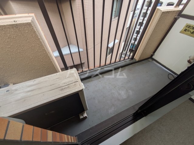 21/30 バルコニー