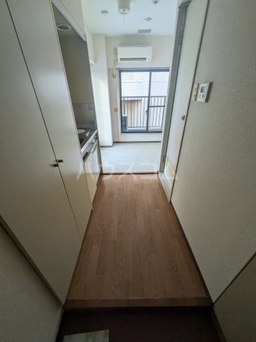 13/30 玄関