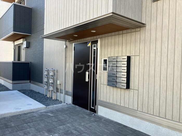 19/24 エントランス