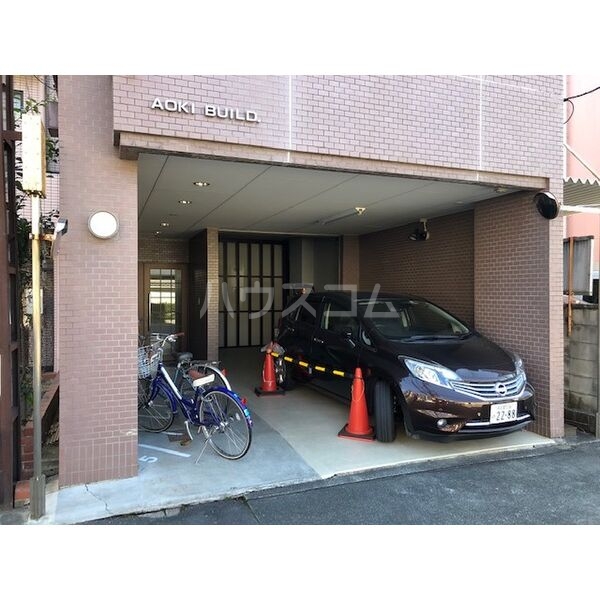 3/3 駐車場