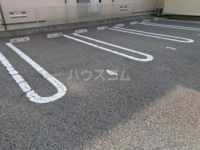 21/24 駐車場