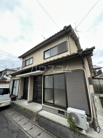 21/28 エントランス