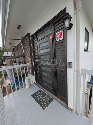 28/30 エントランス