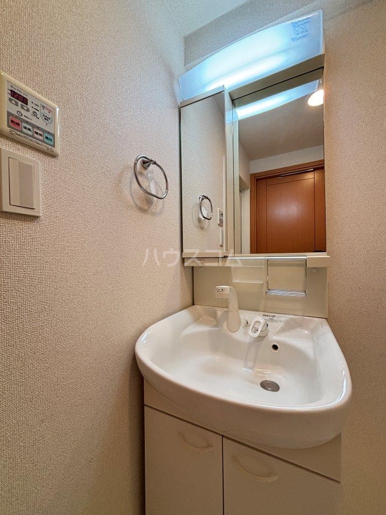 13/27 洗面