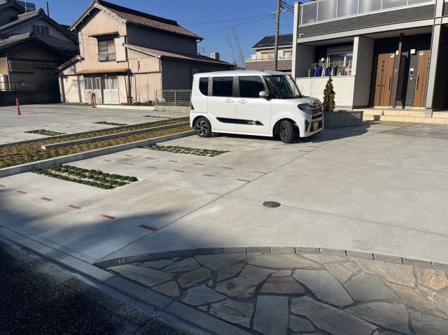 22/29 駐車場