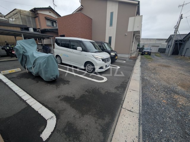 26/30 駐車場
