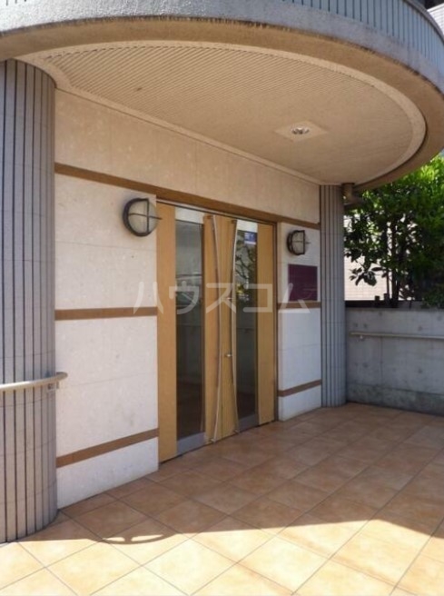 2/11 エントランス