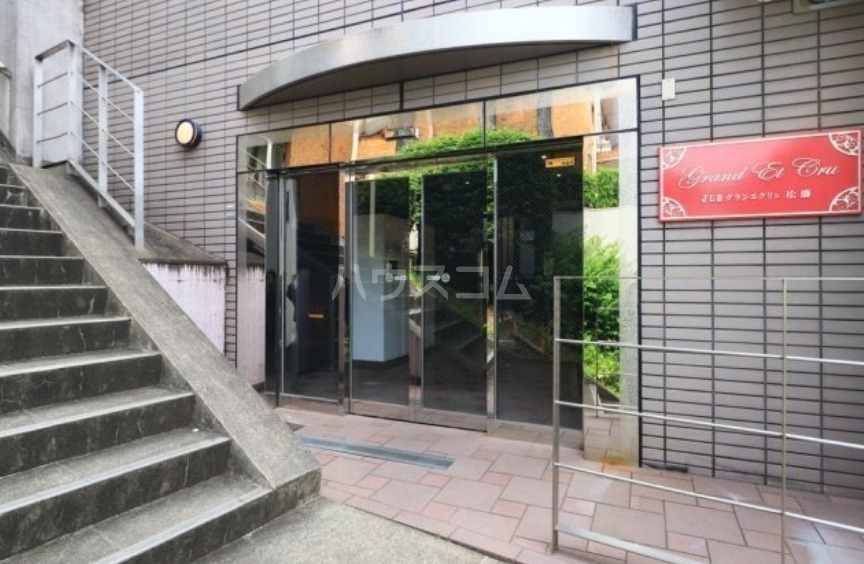 17/25 エントランス