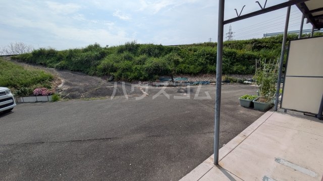 14/21 駐車場