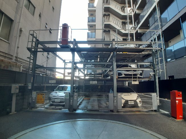 22/25 駐車場