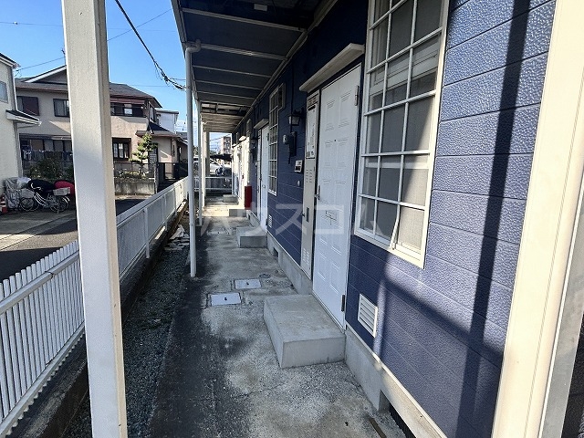 25/29 エントランス