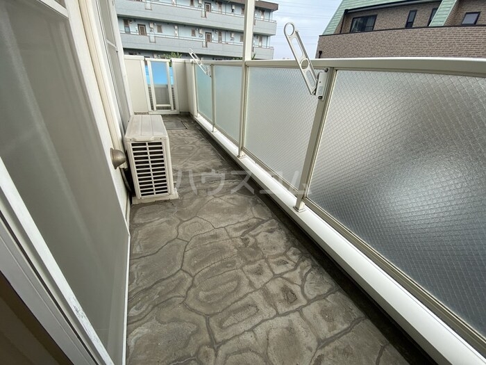 13/20 バルコニー