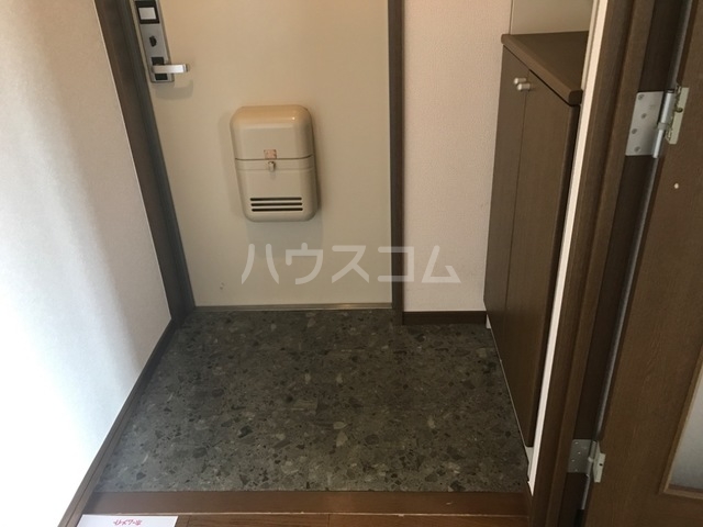 13/30 玄関