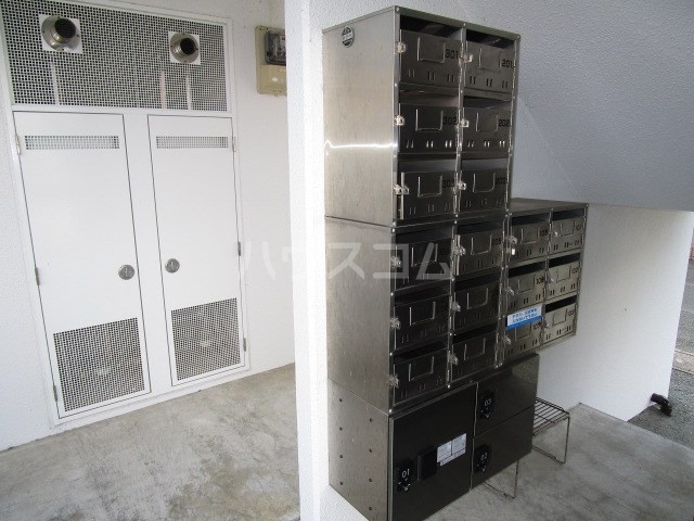 21/29 エントランス