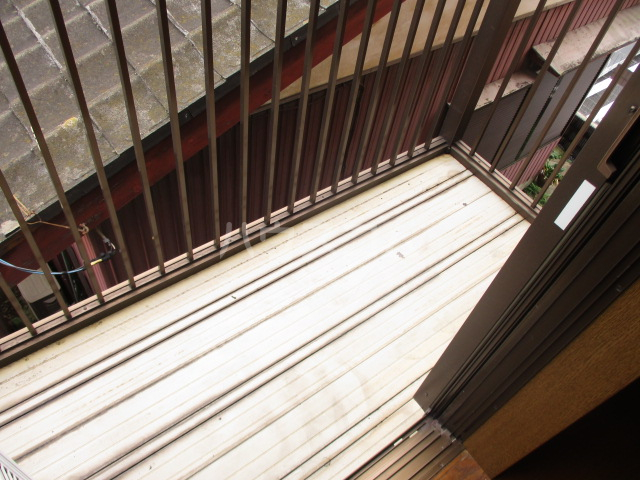 20/27 バルコニー