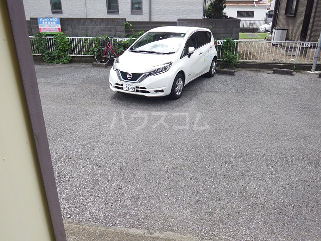2/2 駐車場