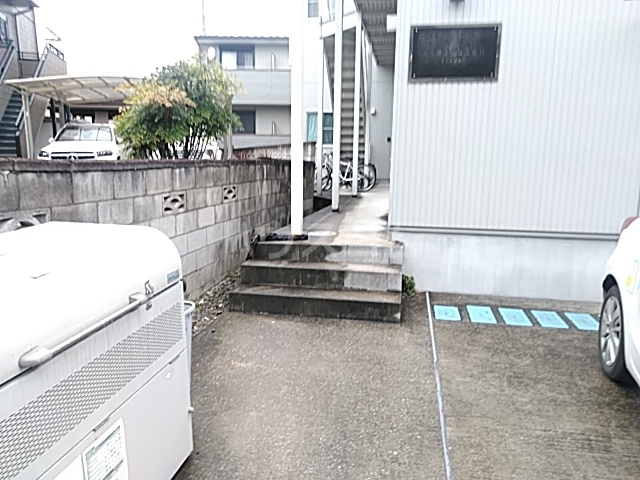 21/29 エントランス