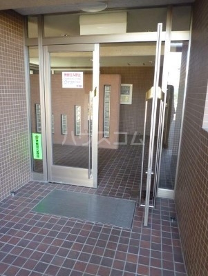 16/26 エントランス