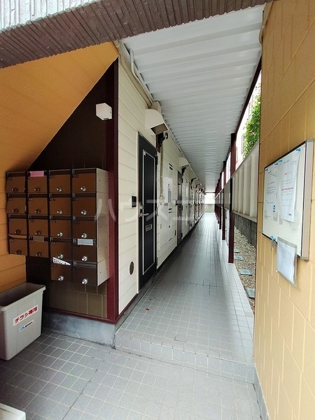 15/18 エントランス