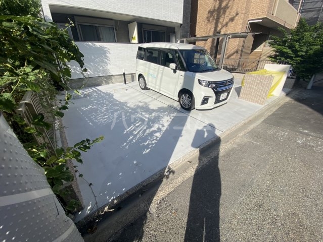 3/4 駐車場