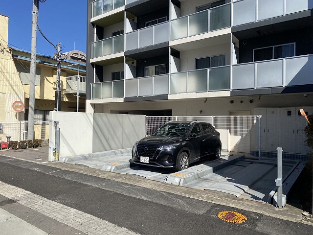 21/30 駐車場