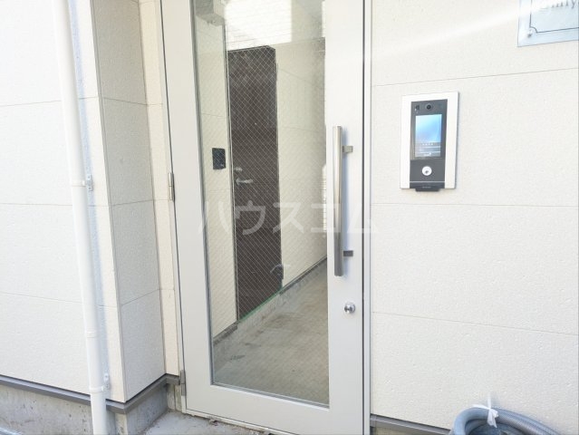 16/26 エントランス