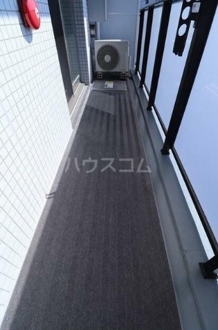 13/19 バルコニー