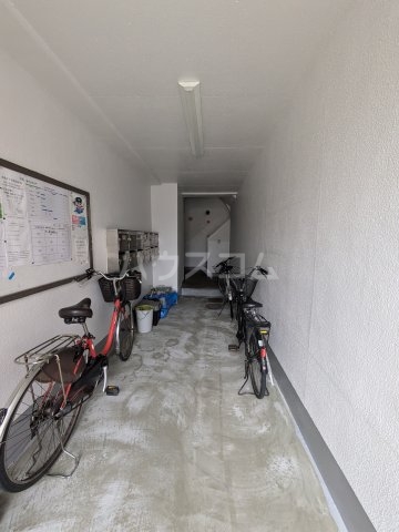 2/8 エントランス