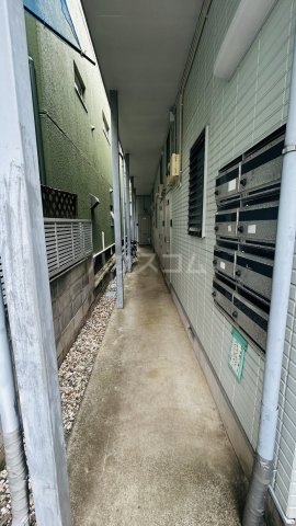 2/5 エントランス